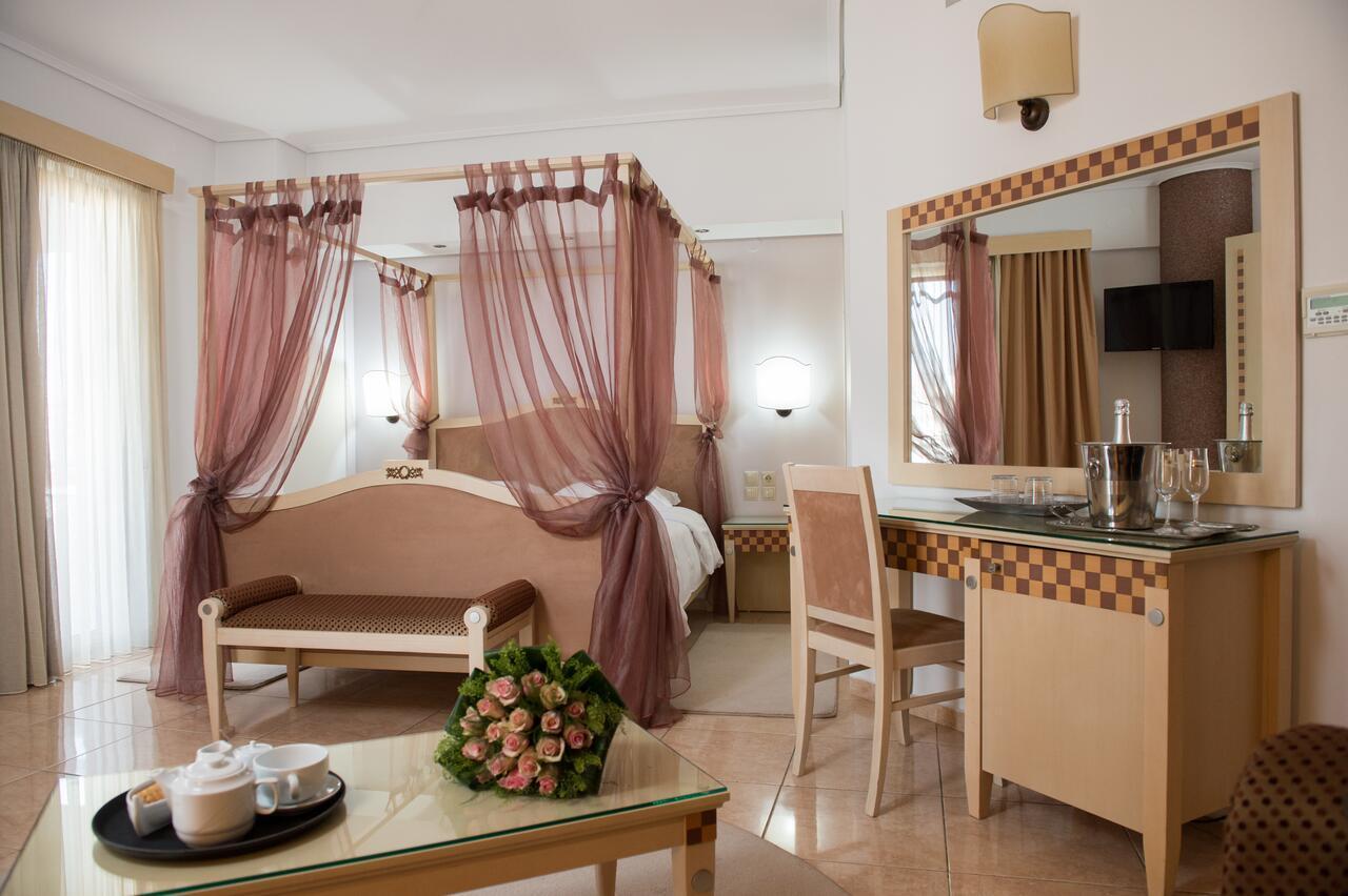Premier Agrinio Heart Hotel Ngoại thất bức ảnh